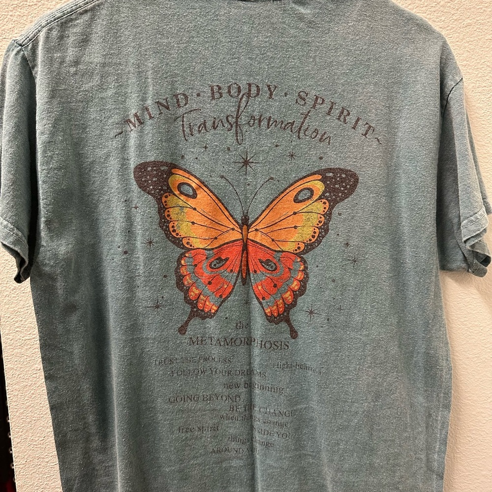 Tillys t-shirt